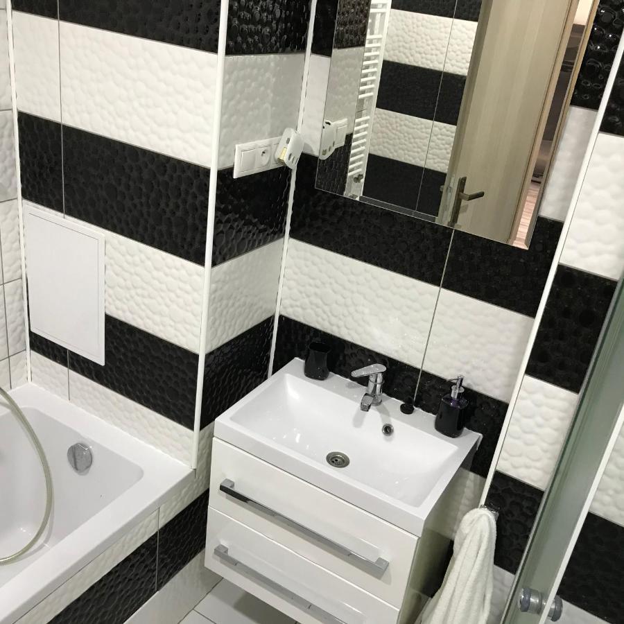 Apartman V Uplnom Centre Вранов-над-Топлёу Экстерьер фото